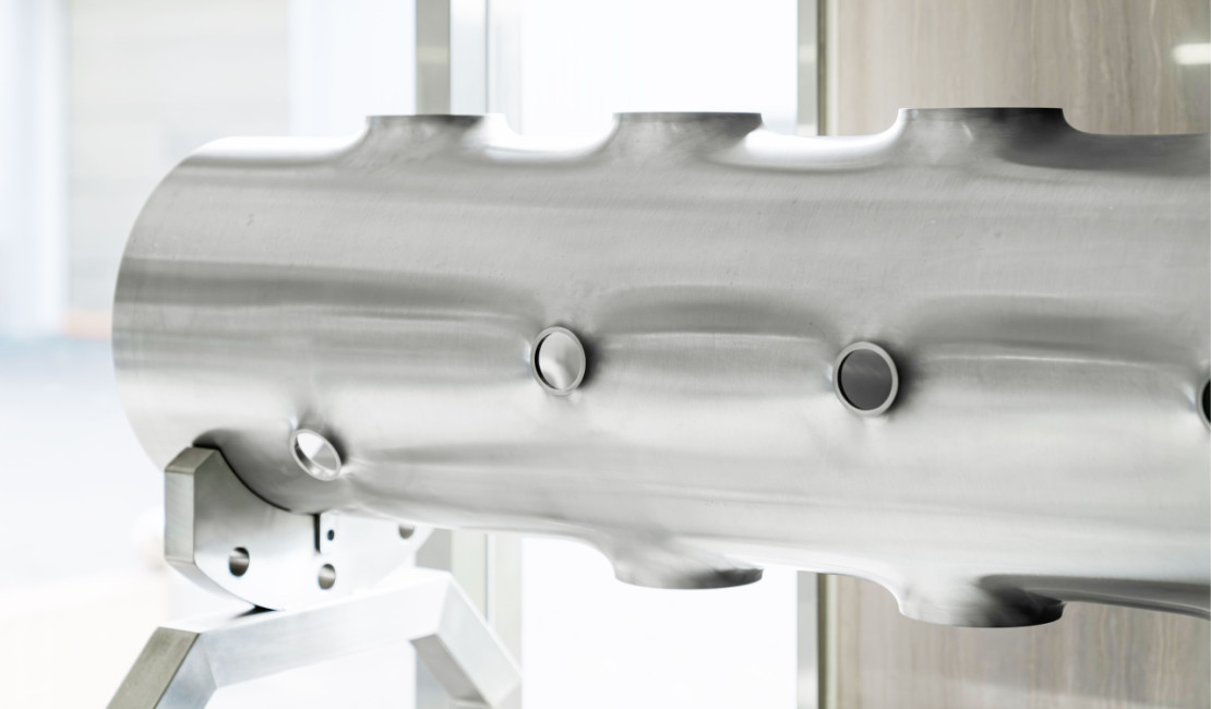 バーリング加工